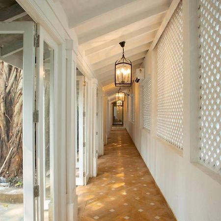 White Banyan Beach Villa, Candolim By The Acacia Villas Exterior photo